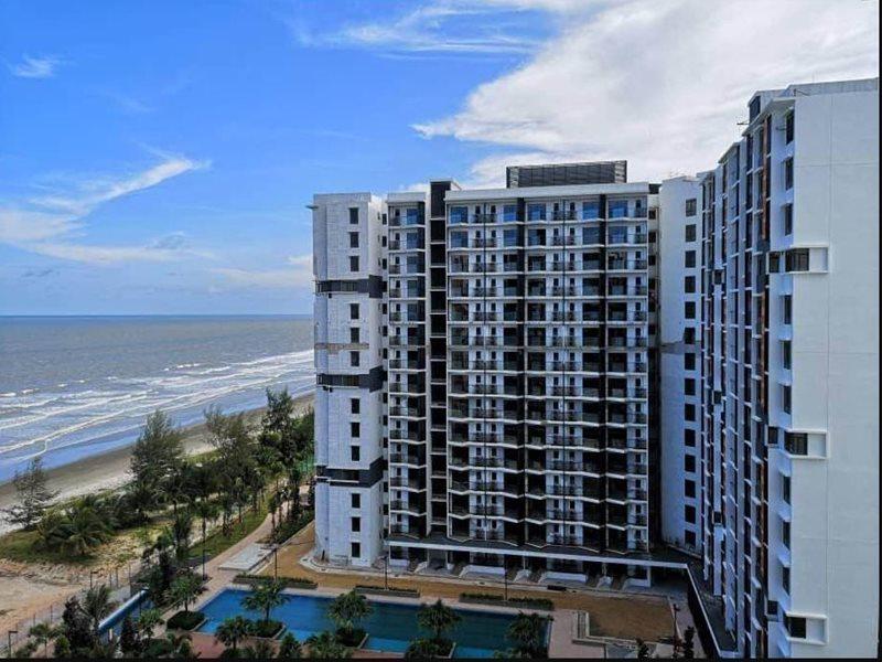 Timur Bay Beach Resort By Subhome Kuantan Exterior foto